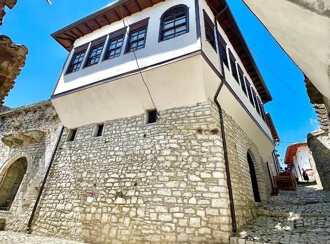 Villa Athina In Berat Castle - Since 1741