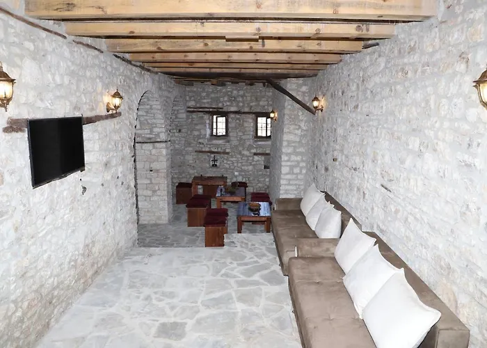 Villa Athina In Berat Castle - Since 1741