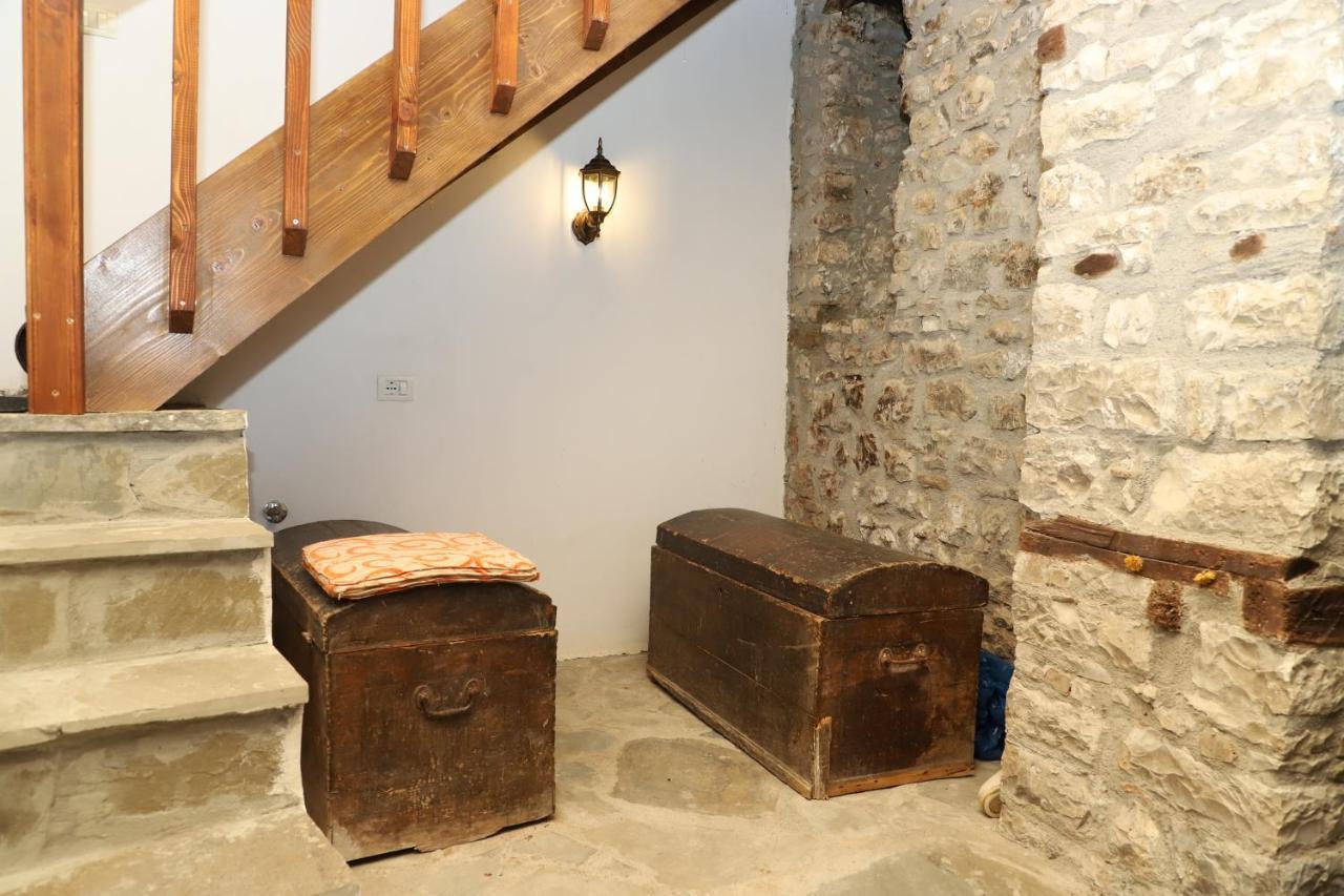 Athina In Castle - Since 1741 *