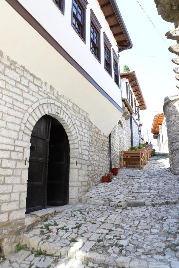 Athina In Castle - Since 1741 Berat