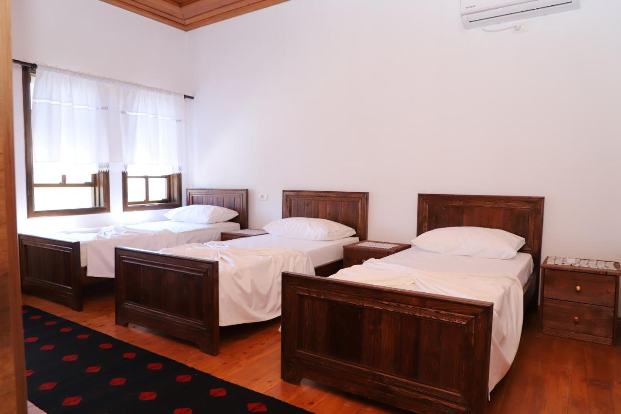 Holiday home Athina In Castle - Since 1741 Berat