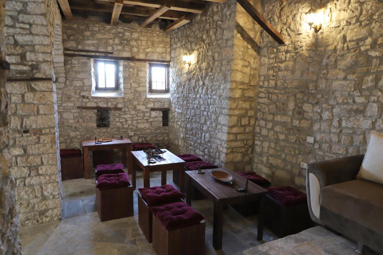 Holiday home Athina In Castle - Since 1741 Berat