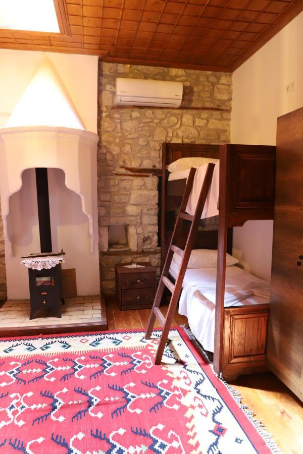 Athina In Castle - Since 1741 * Berat