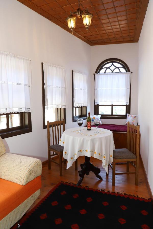 Athina In Castle - Since 1741 Holiday home *